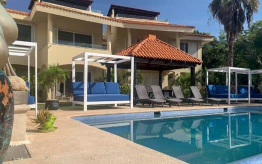 Nautica 8 Unit Marina Front Condo Complex