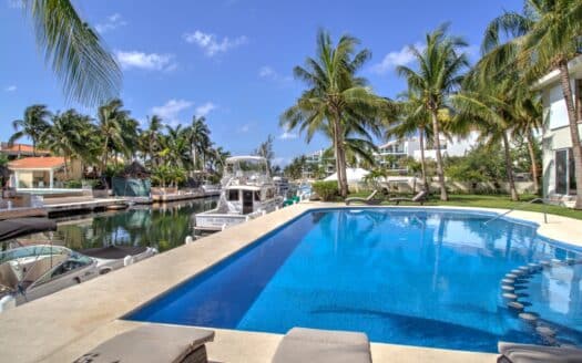 Villas Aventuras 3 Bedroom Condo