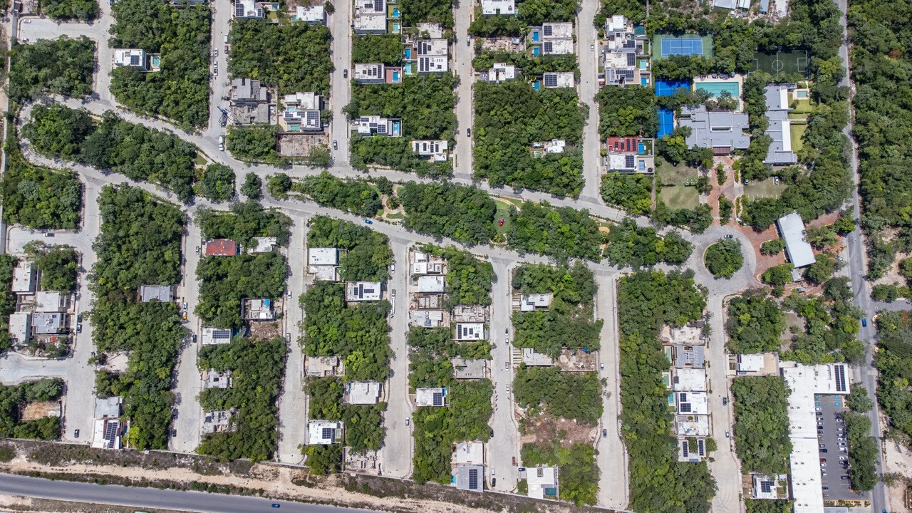 Lirio Lot At Valenia for Sale